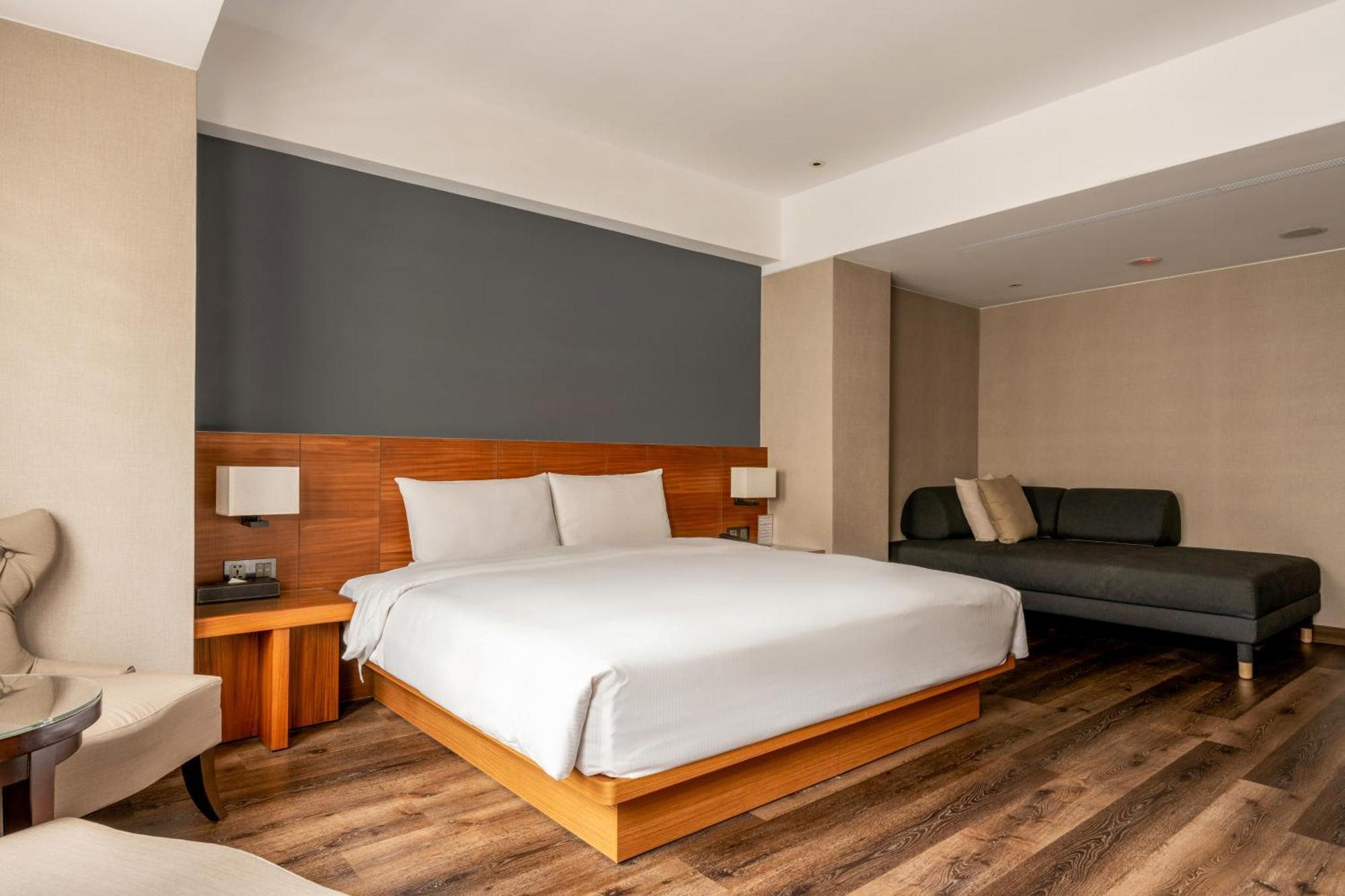 Suye Hotel Taichung Exterior photo